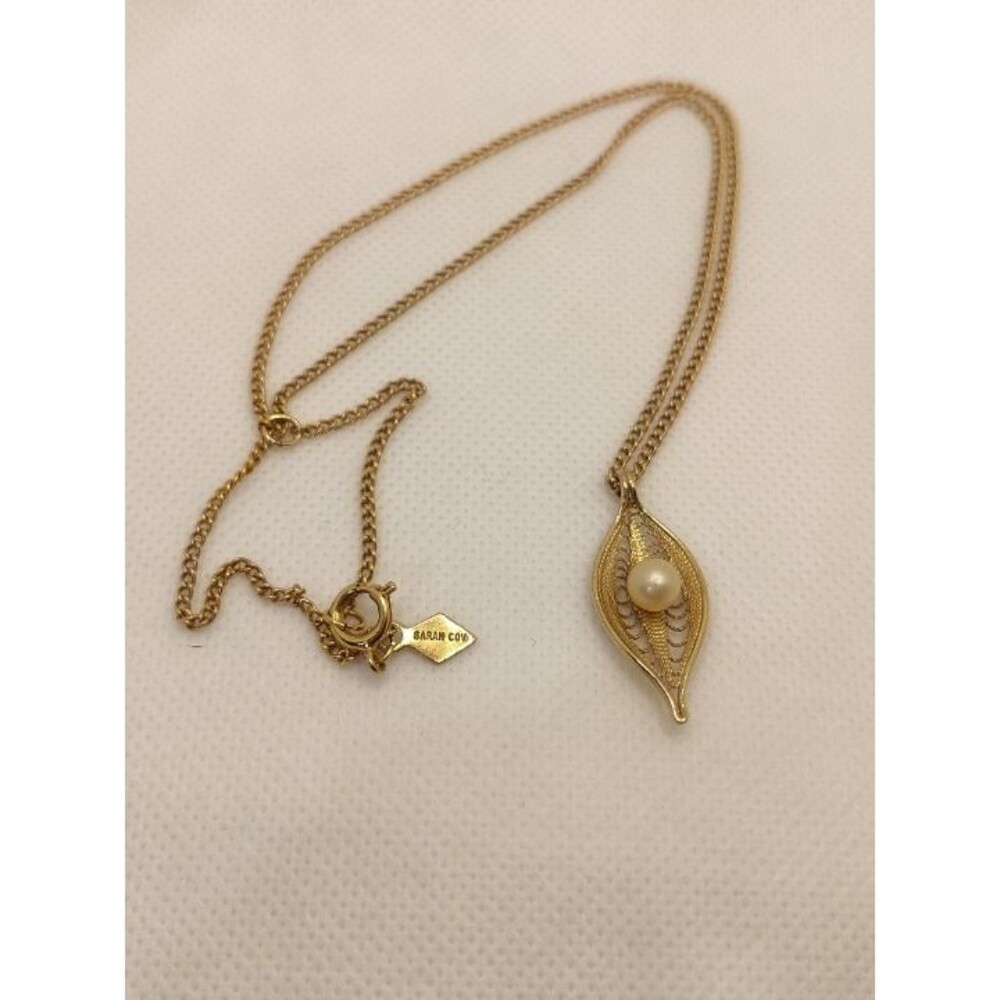 Sarah Coventry Leaf and Faux White Pearl